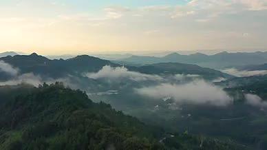4k航拍山间云雾乡村美景风光意境视频的预览图